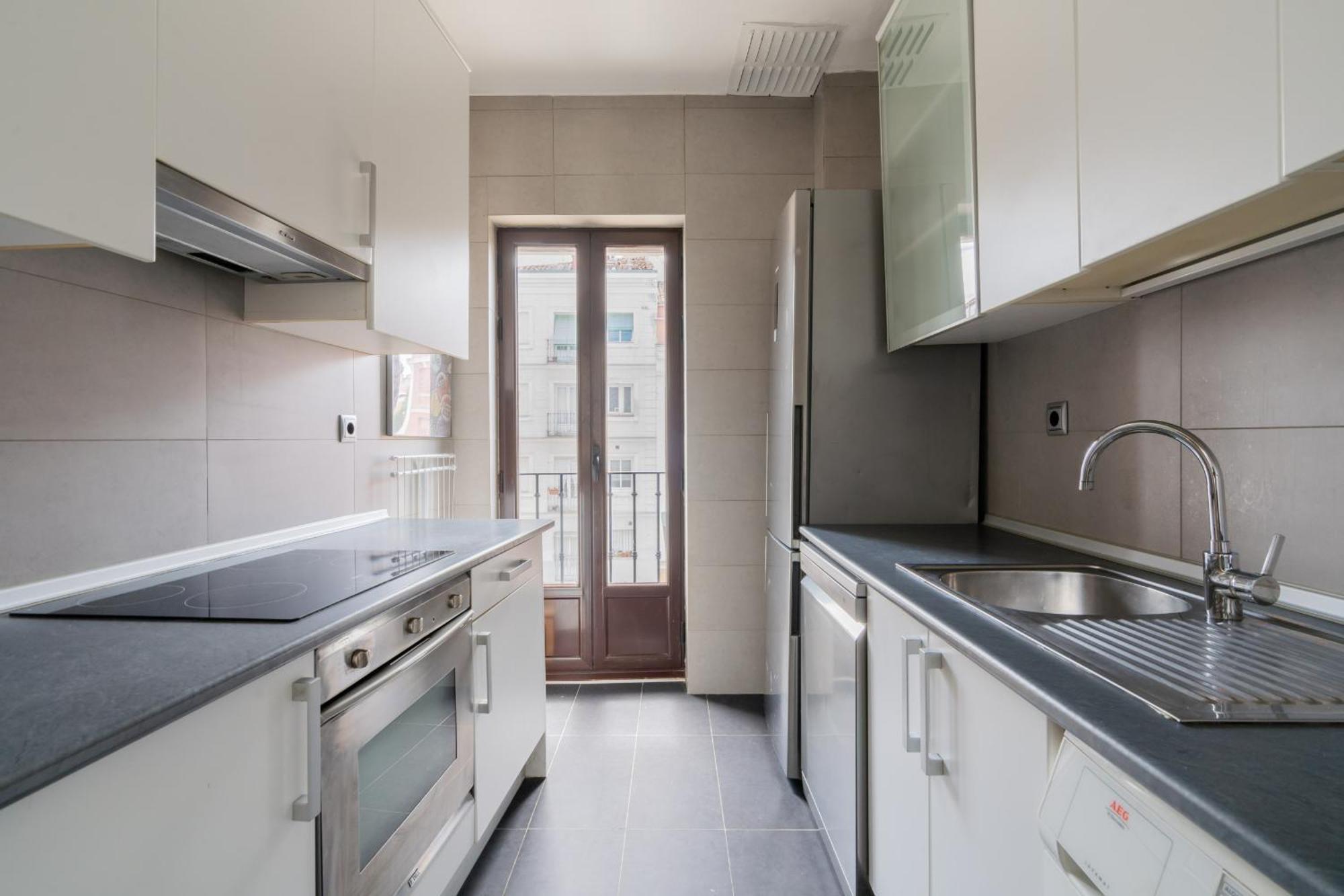 Apartamento Exterior En Lavapies Alquiler Temporal مدريد المظهر الخارجي الصورة